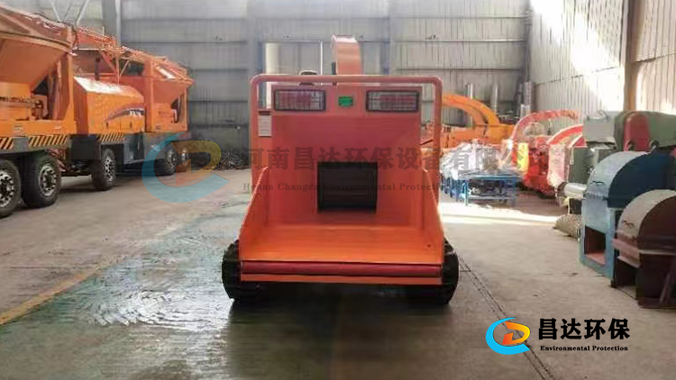 6145履帶樹（shù）枝粉碎（suì）機3.jpg